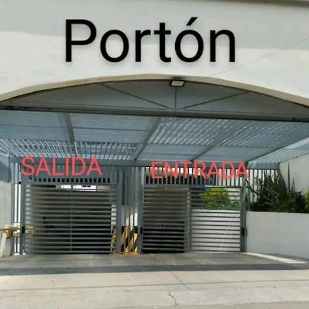 Apartamento Departamento Nuevo Y Centrico Con Ambiente Familiar En Guadalajara Exterior foto